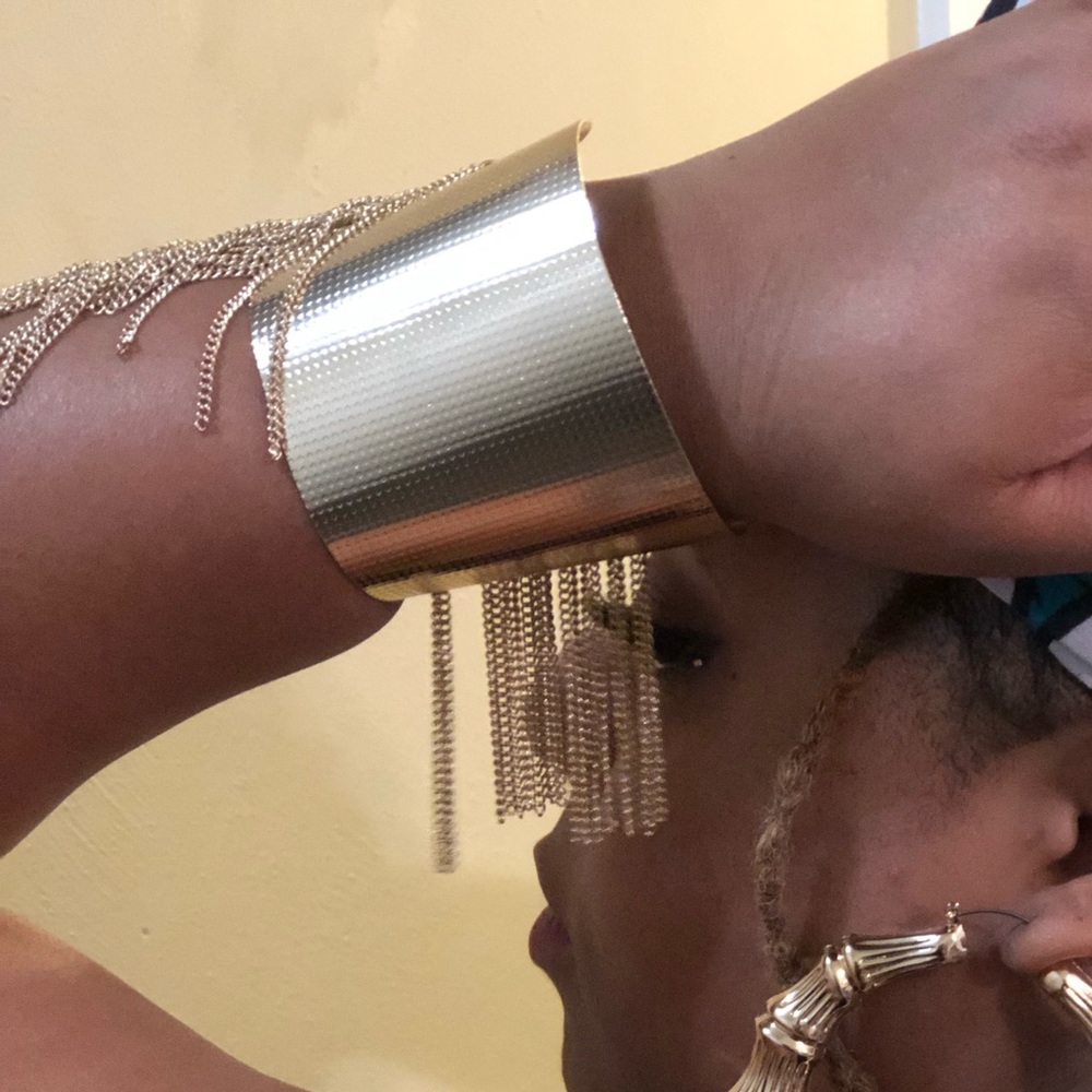 Swing Low Bracelet